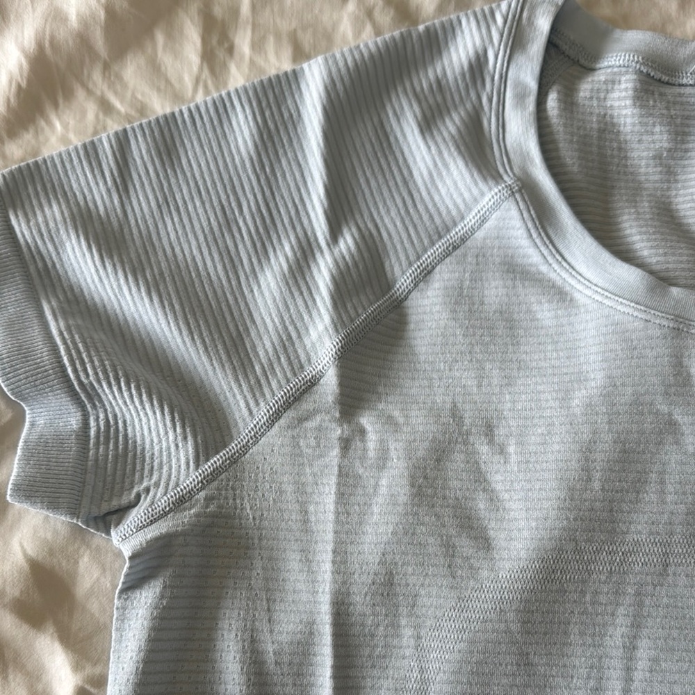 Lululemon Athletica Sky Blue Tee - Picture 5 of 9
